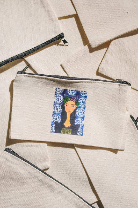 "The grape girl" mini bag